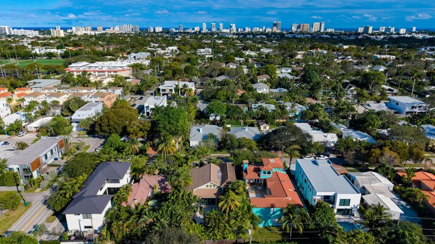 Prime location between downtown and the ocean.
