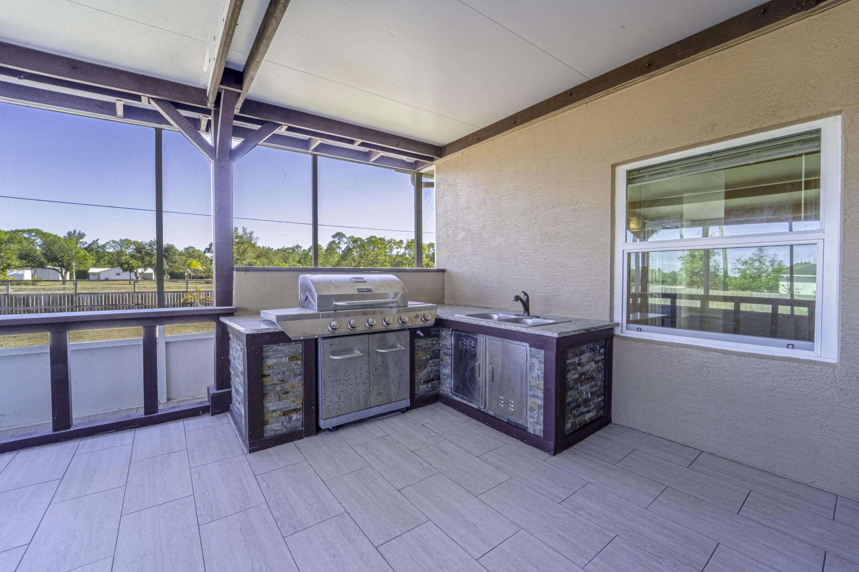 26_outdoor kitchen