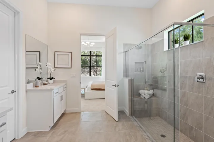 PBH_Tesoro_Angelo_Pic_Owners_Bath_1of2_F
