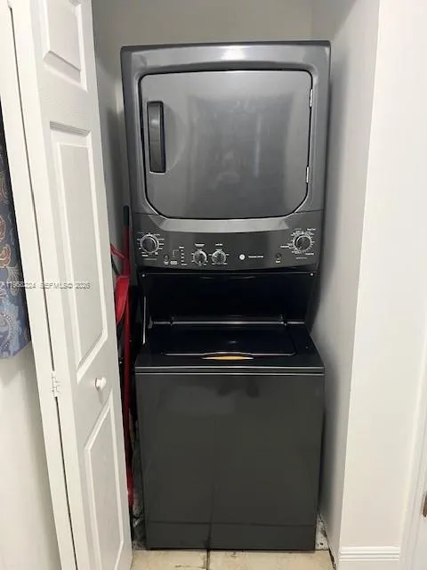 NEW LAUNDRY