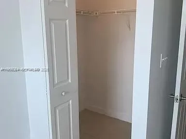 MASTER WALK IN CLOSET