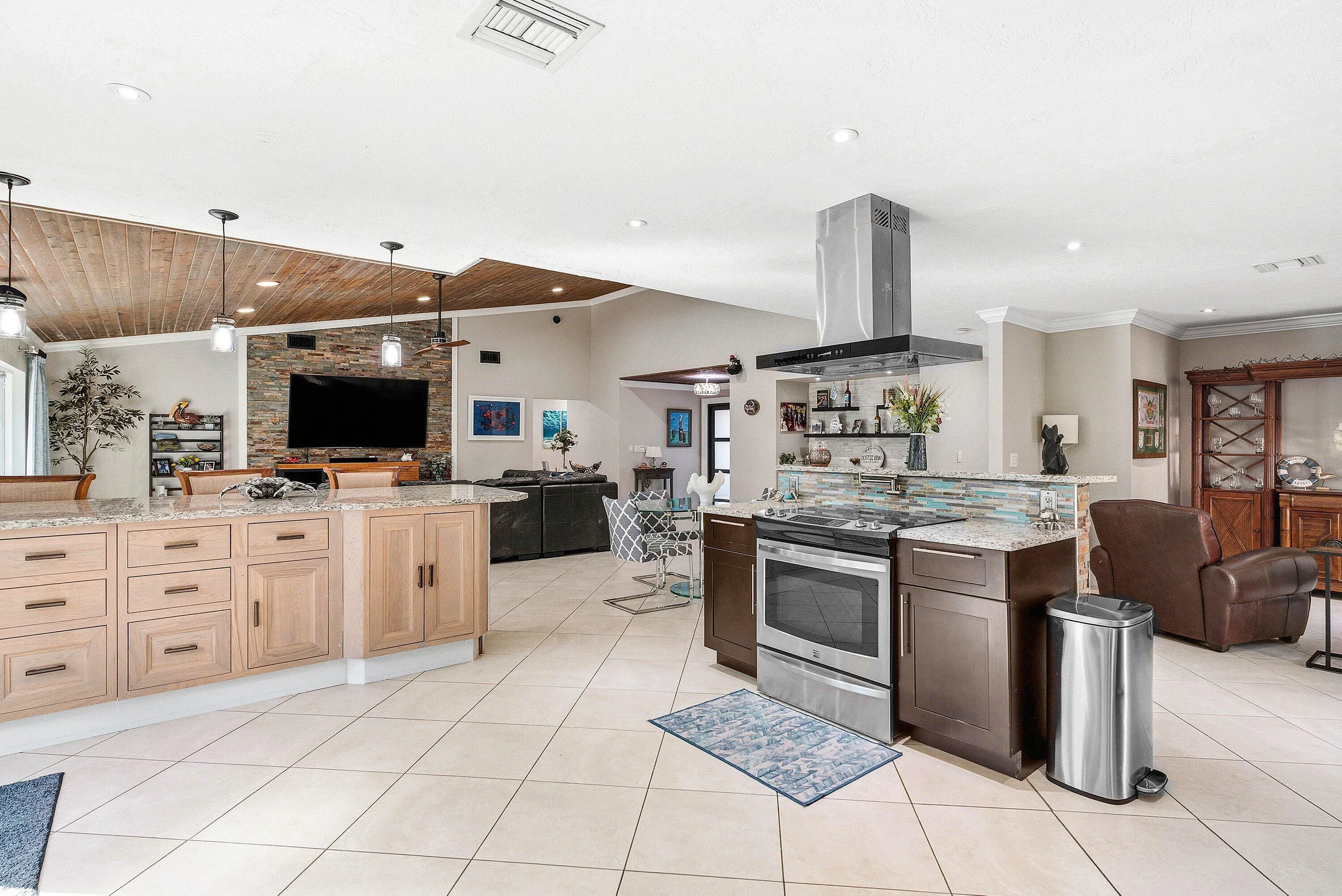 016-2412Southwest23rdCranbrookDrive-Boyn