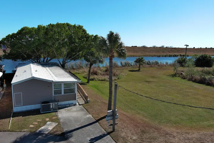 View of front. Rim Canal behind.