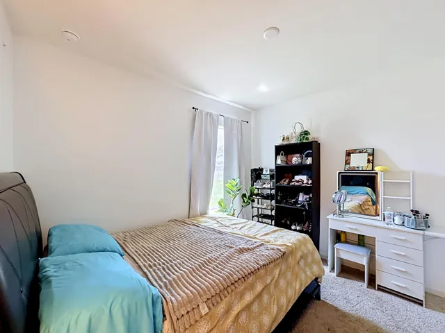 1st bedroom