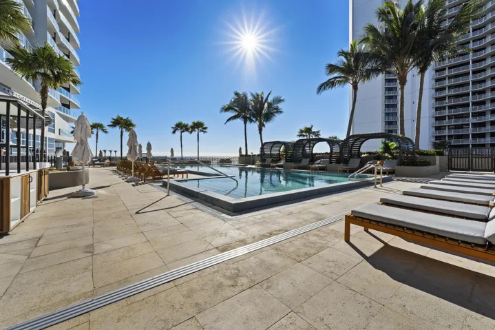 39_amrit ocean resort & residences - poo