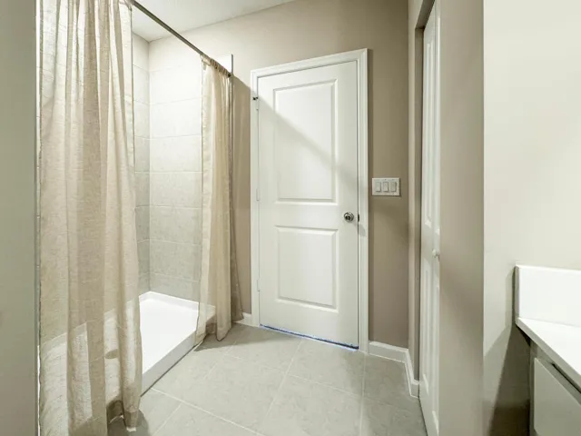 PBH_BrystolWylder_Pic_Honor_Owners_Bath_