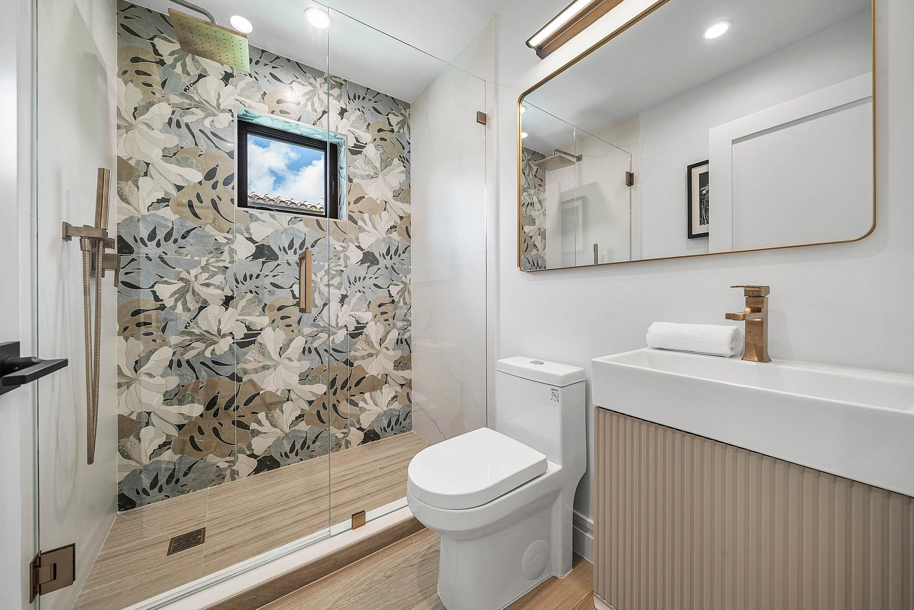 064-230PershingWay-WestPalmBeach-FL-3340