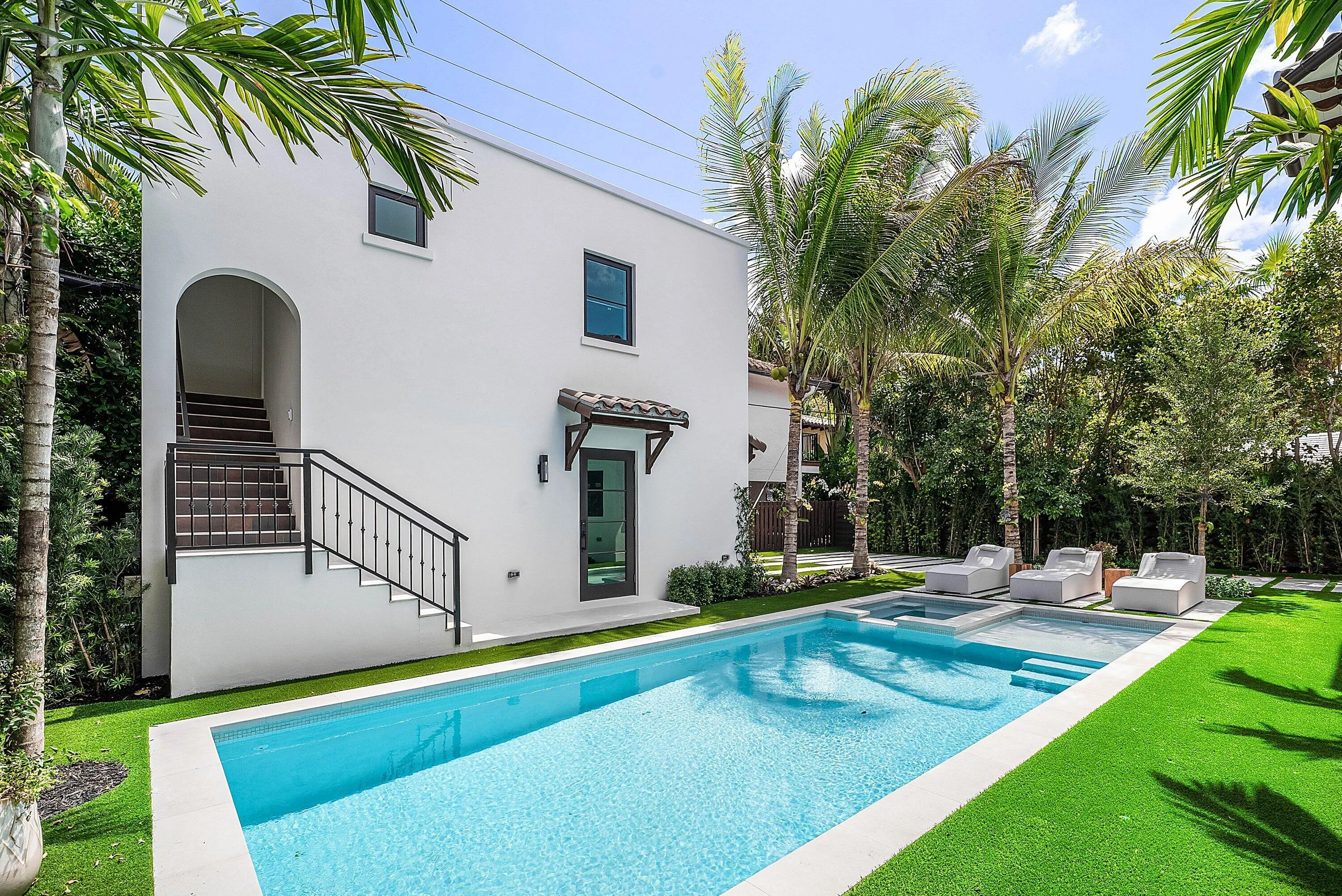 054-230PershingWay-WestPalmBeach-FL-3340