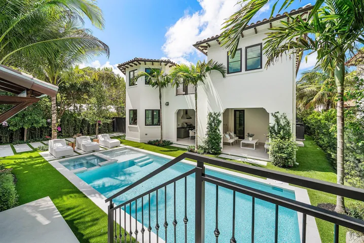 068-230PershingWay-WestPalmBeach-FL-3340