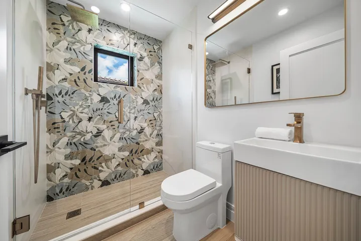064-230PershingWay-WestPalmBeach-FL-3340