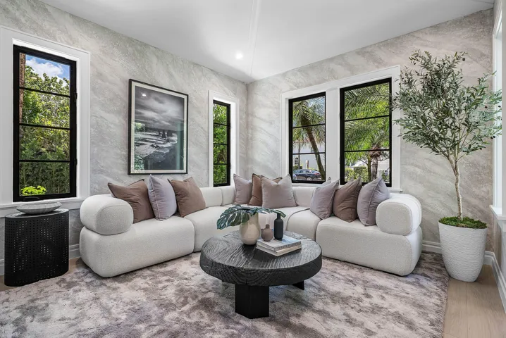 011-230PershingWay-WestPalmBeach-FL-3340