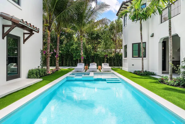 055-230PershingWay-WestPalmBeach-FL-3340