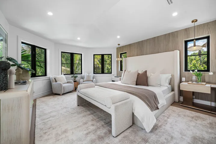 029-230PershingWay-WestPalmBeach-FL-3340