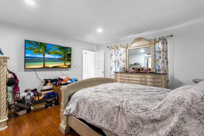 6301-N-Falls-Cir-Dr-Apt-307-HigMedia-021