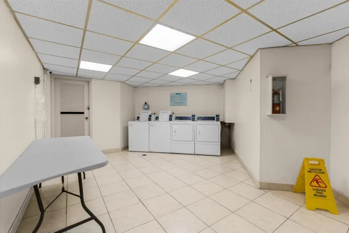 6301-N-Falls-Cir-Dr-Apt-307-HigMedia-034