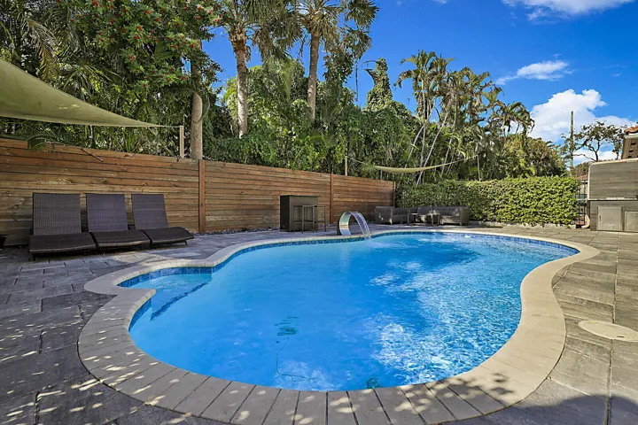 38_7167_Ivy_Crossing_Lane38_mls