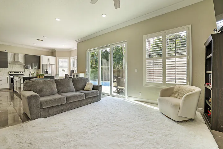 21_7167_Ivy_Crossing_Lane21_mls
