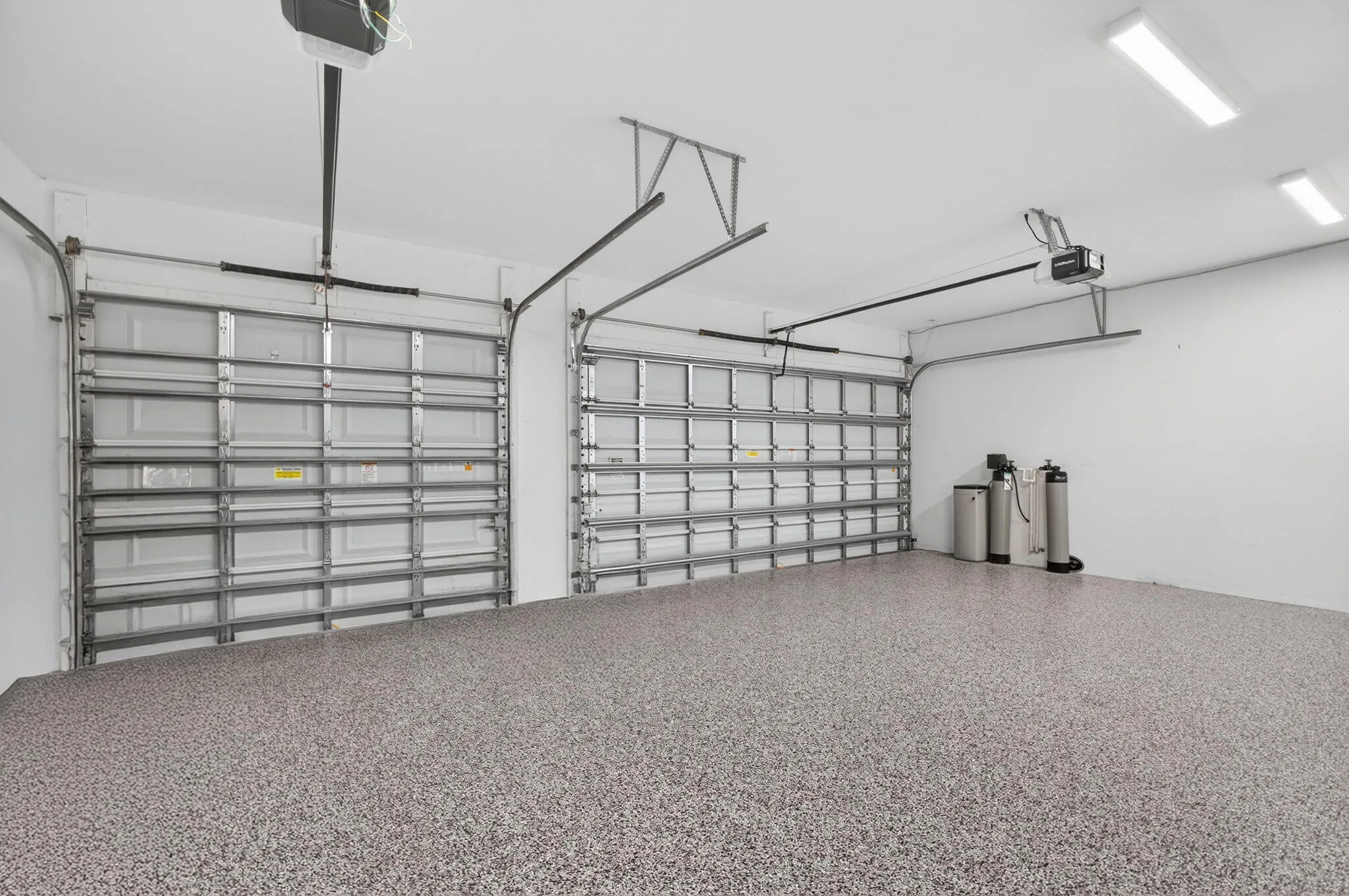 3 Car Garage