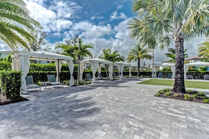 Pool Cabanas