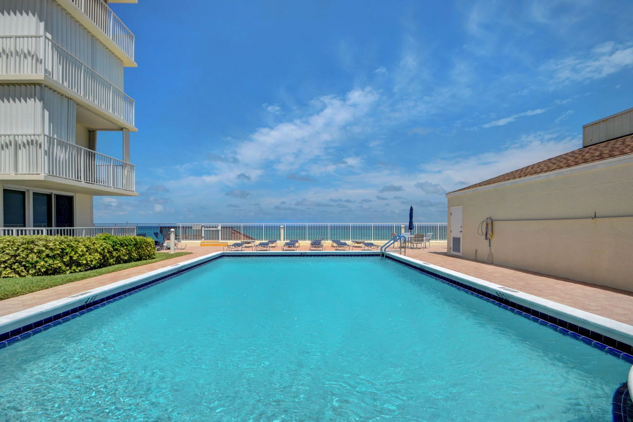 55-web-or-mls-3540 South Ocean Boulevard