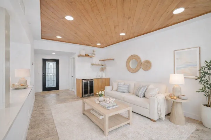 129-web-or-mls-front room