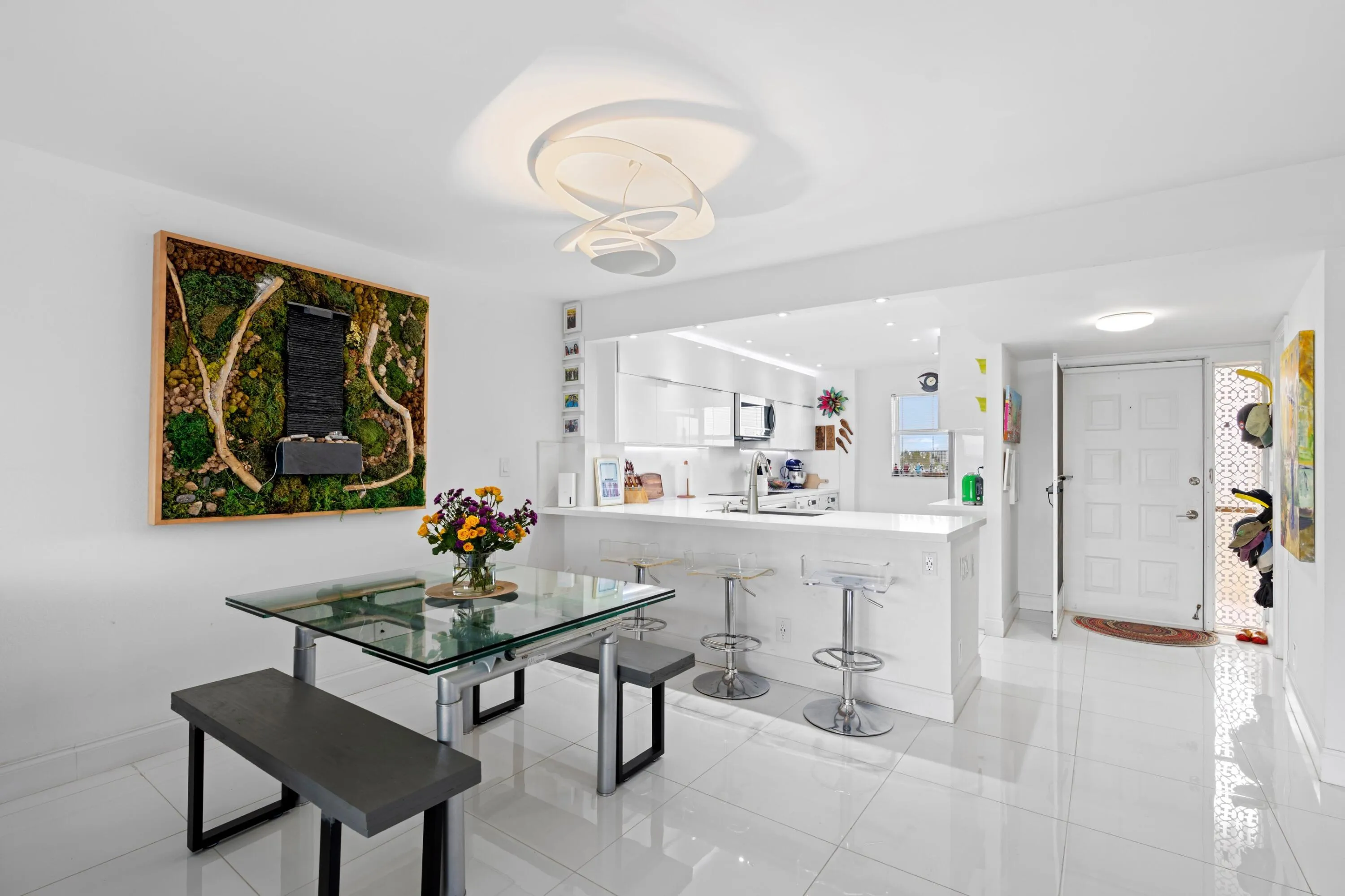 Dining Room & Kitchen