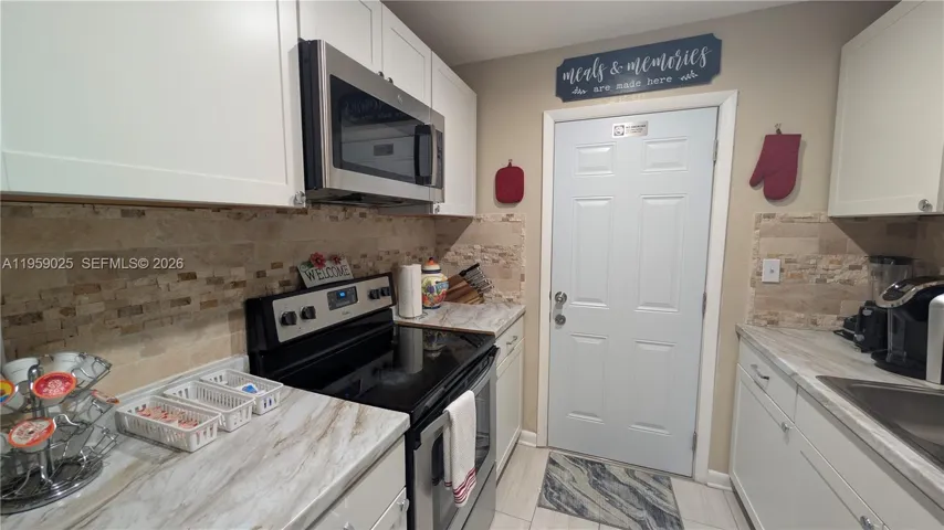kitchen stove under warranty