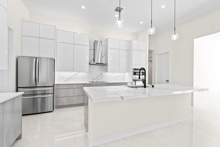 15-web-or-mls-A7405053