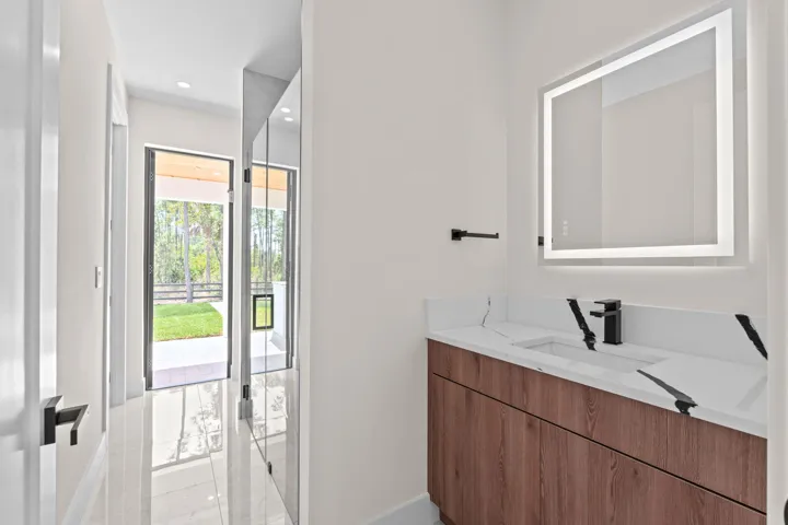 33-web-or-mls-A7405119