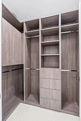 32-web-or-mls-A7405113