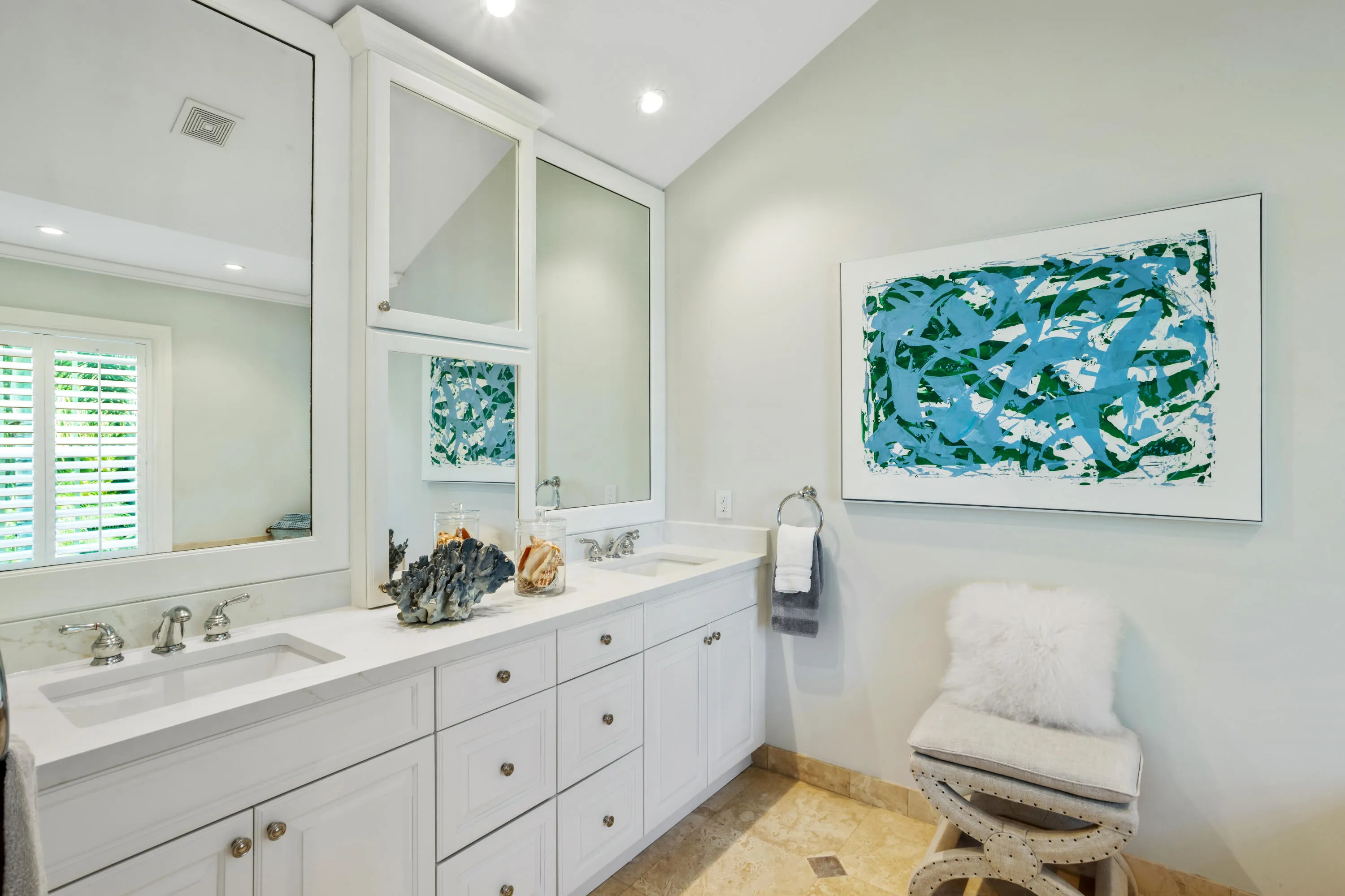 MASTER_BATH_ANGLE_DETAIL