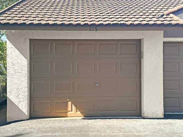 Detached 28' X 12' garage included in sale