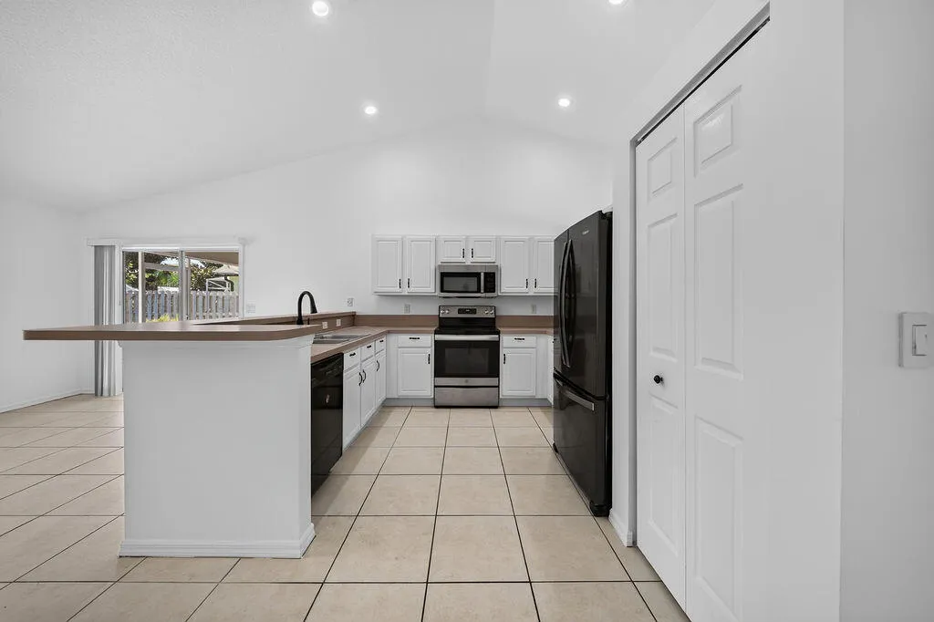Property photo 52