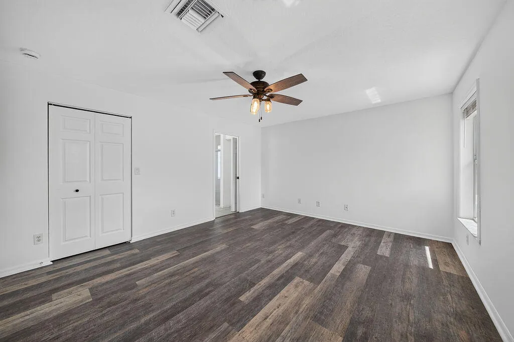 Property photo 63