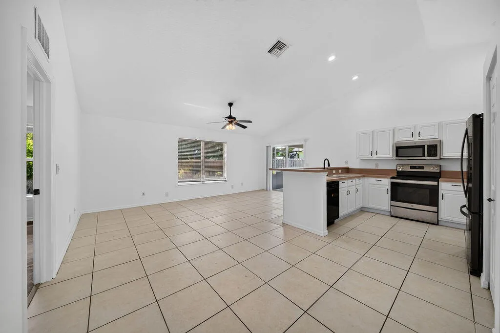 Property photo 51