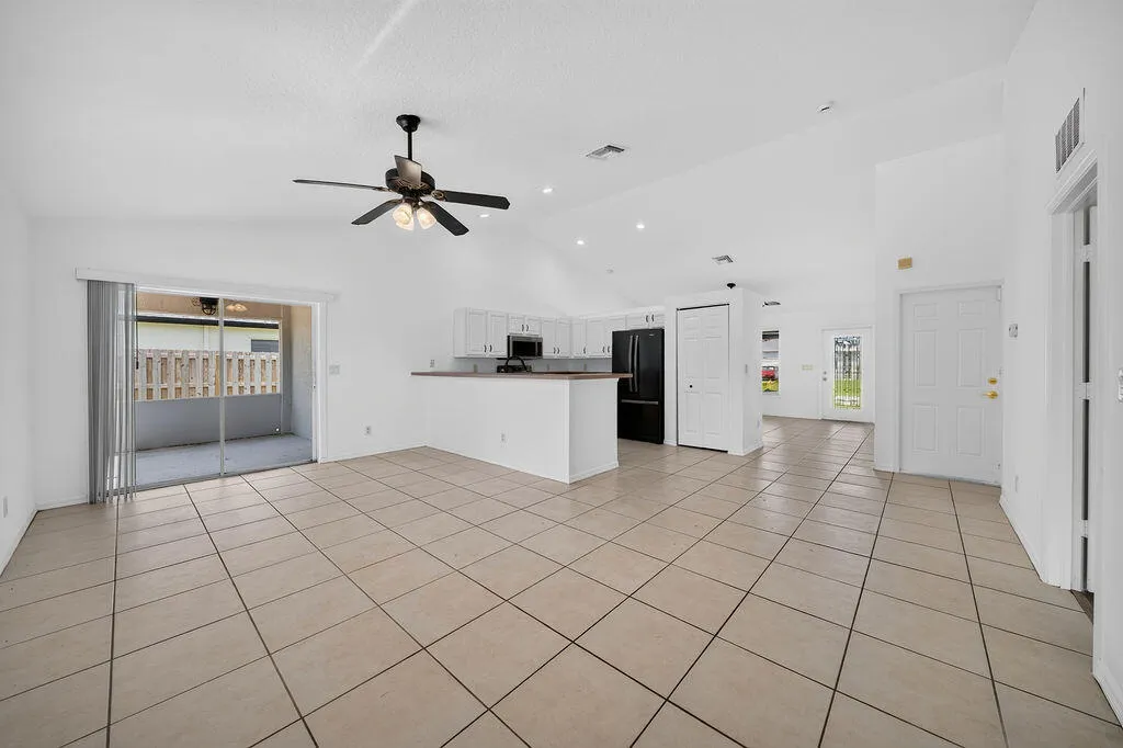 Property photo 50