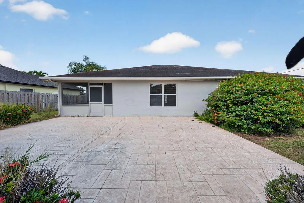 Property photo 24