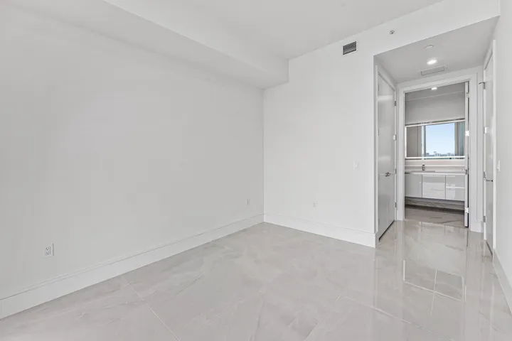 Guest Suite Entry