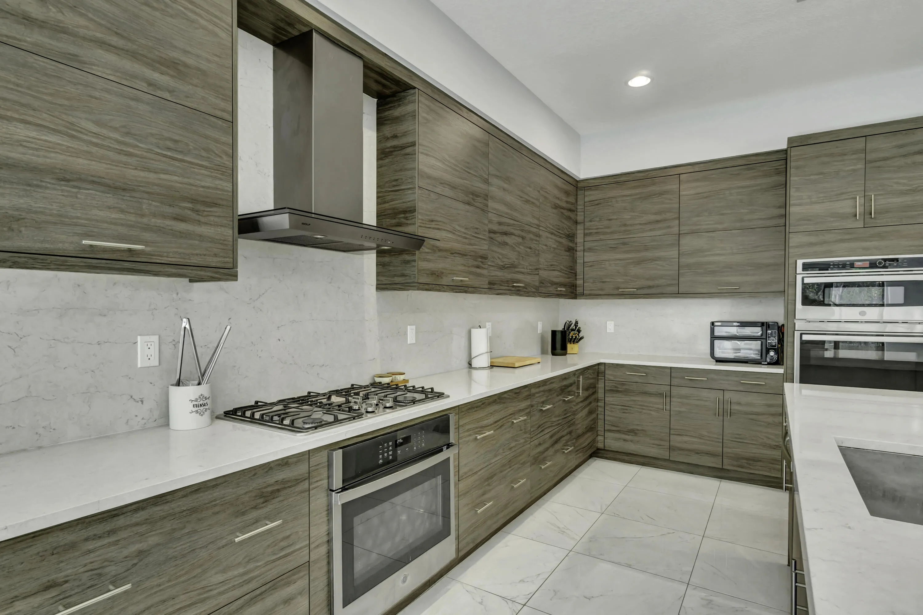 17081 Five Waters Ave Interior (14)
