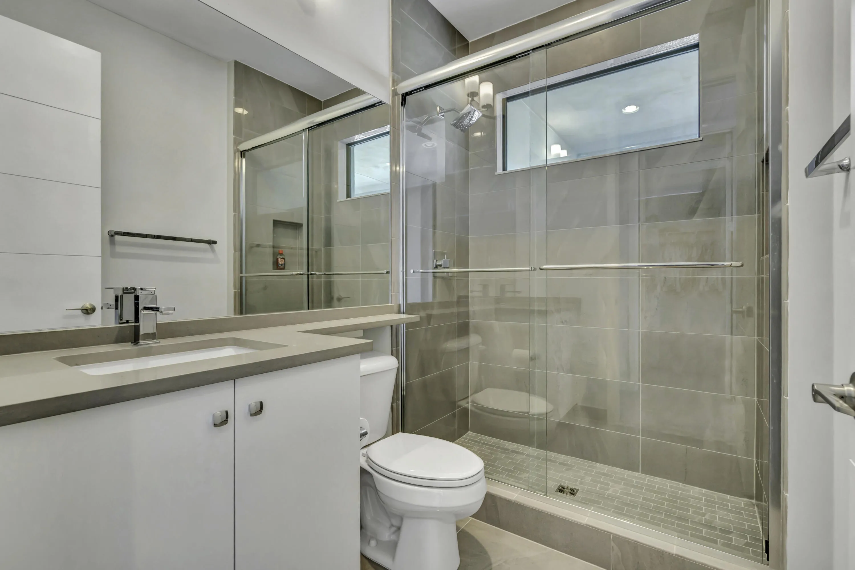 17081 Five Waters Ave Interior (39)