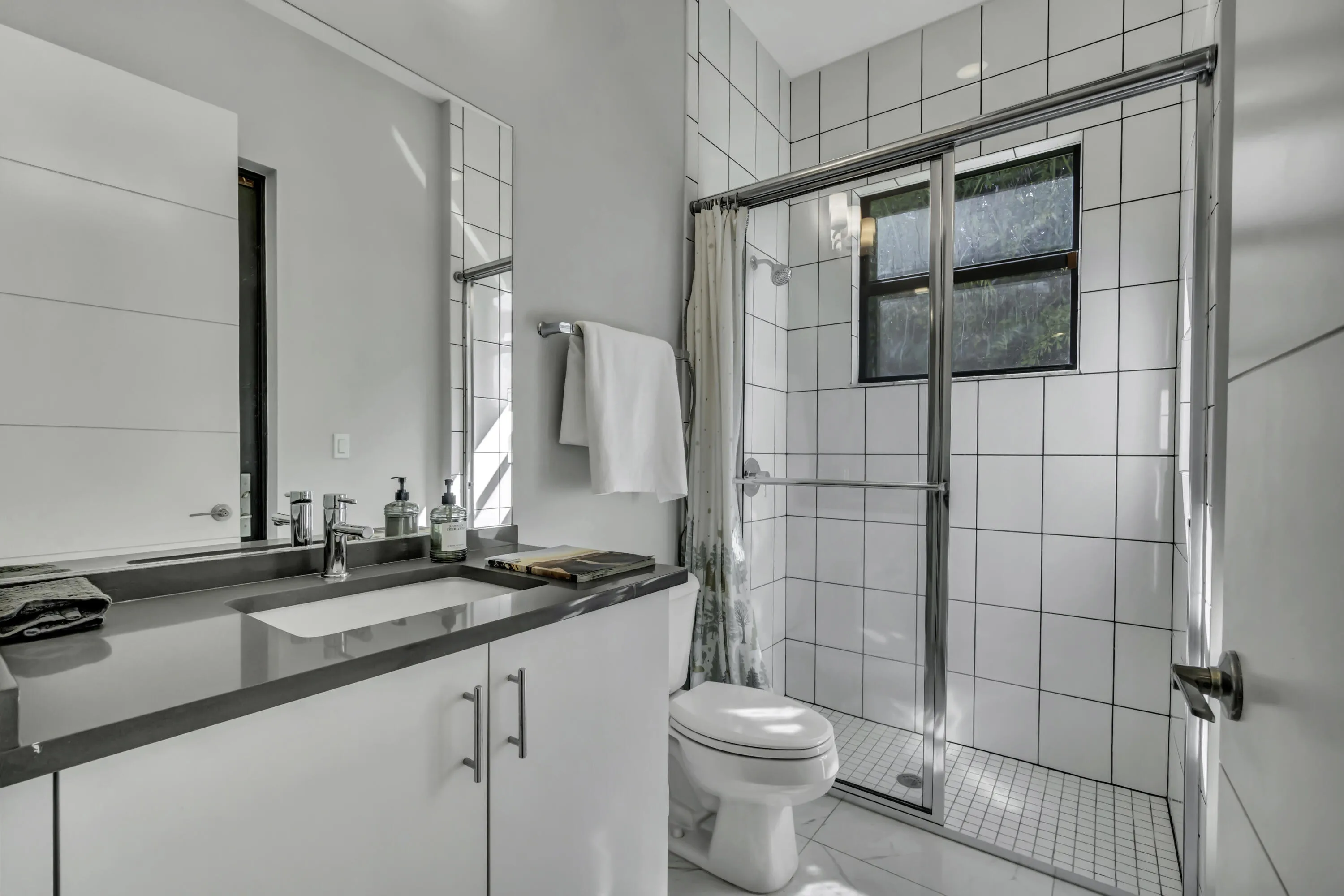 17081 Five Waters Ave Interior (17)