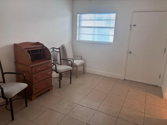 Dining Area - Unit 103