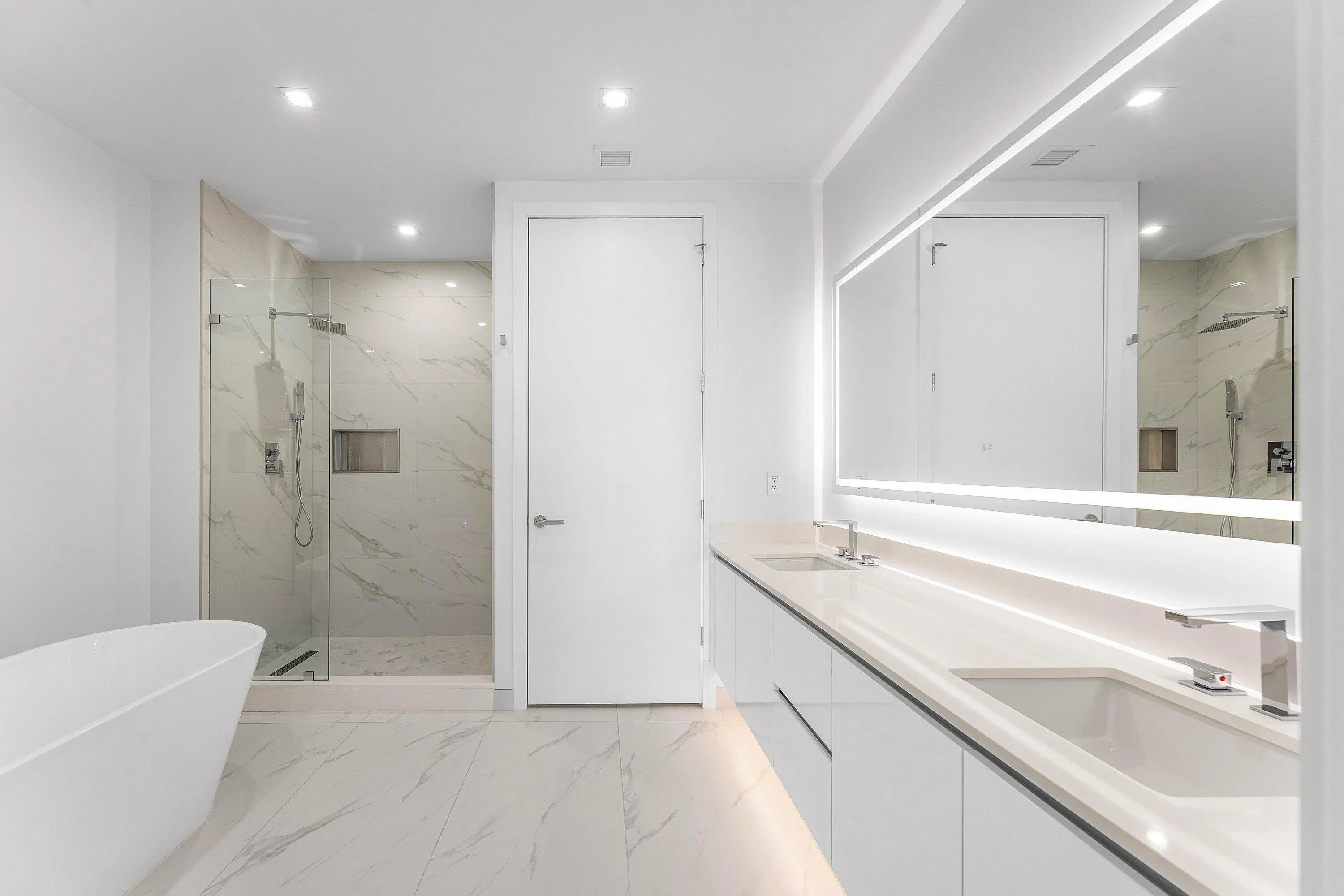 Quartz Primary Bath