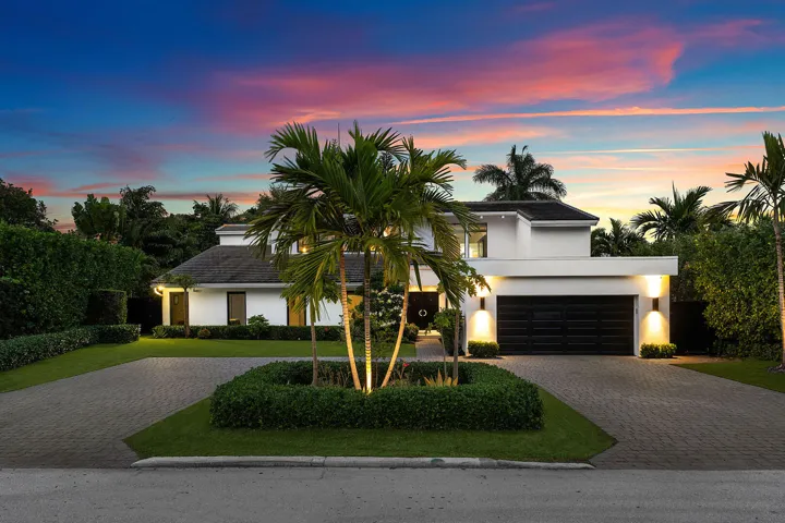 229_South_Maya_Palm_Drive_Dusk_01