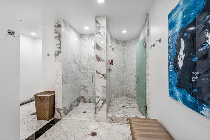 Luxurious locker rooms