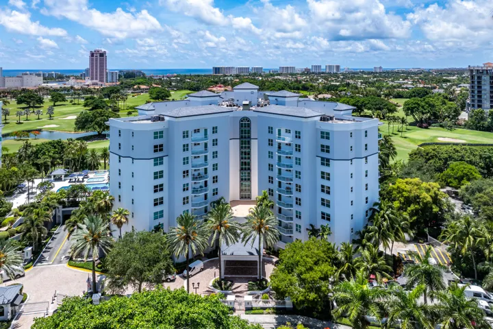 Townsend Place is a gate-manned condo development in the heart of Downtown Boca Raton