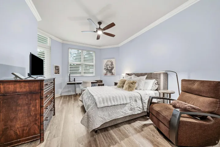Spacious guest suite