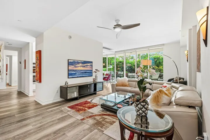 10-ft ceilings exclusive to the ground level residences