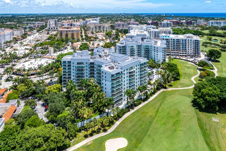 Walk to the best restaurants, shopping, and more!