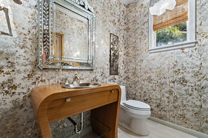 Powder Room